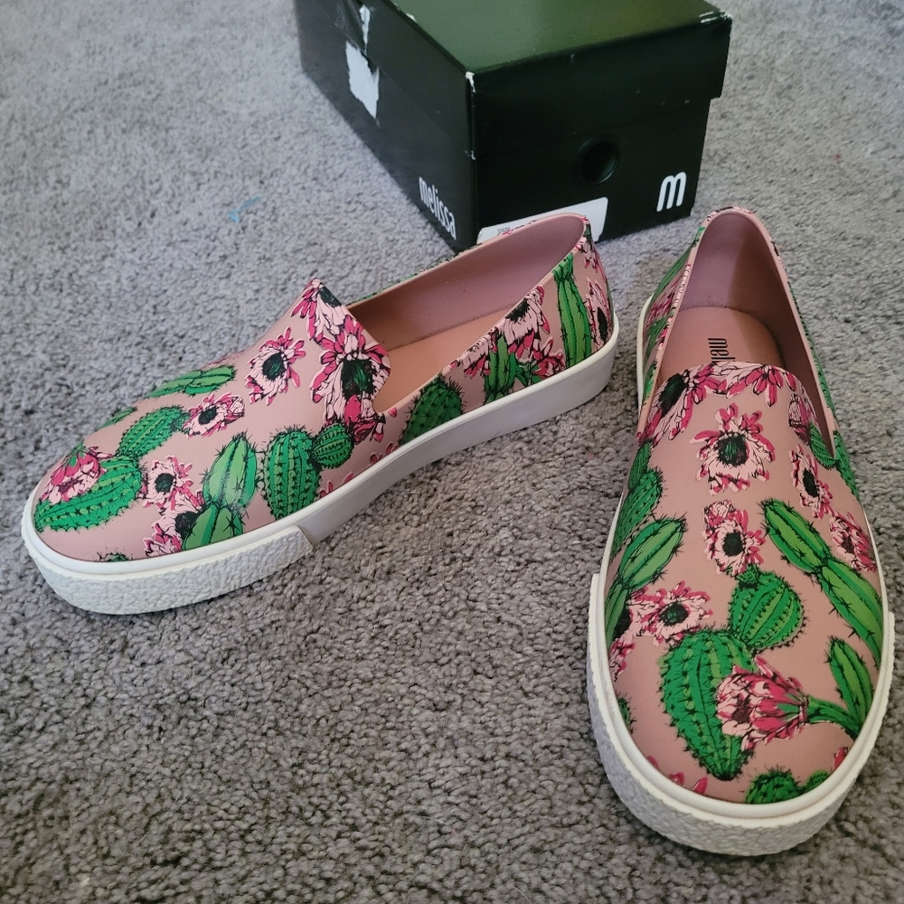 Size 8 Ground III Cactus Loafer Melissa